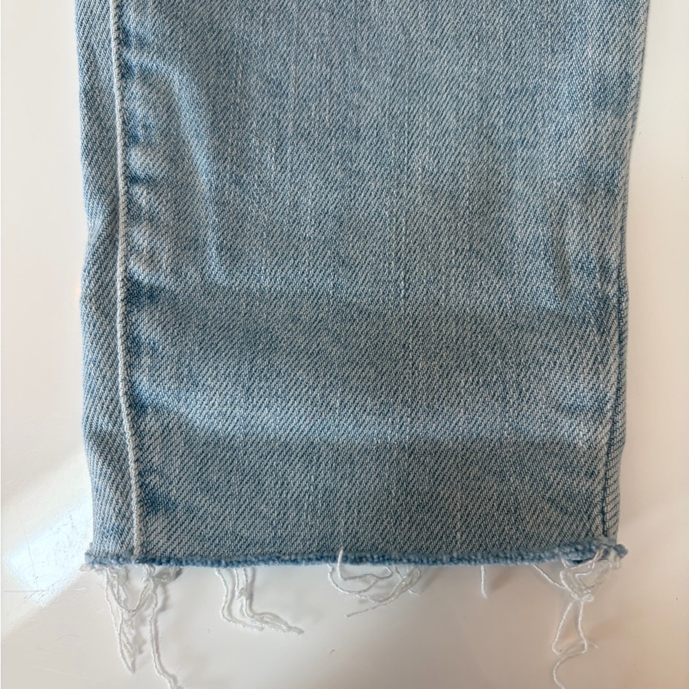 #200 Good American Light Blue Ripped Straight Leg Jeans. Excellent Condition. - Picture 3 of 14